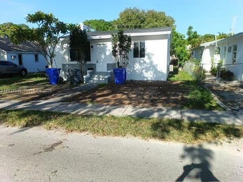 1123 N 17th Ct, Hollywood, FL, 33020-3621 | Card Image