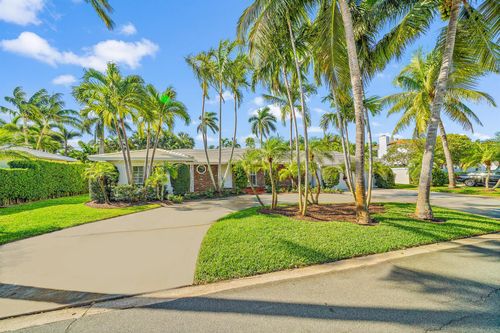 210 Russlyn Dr, West Palm Beach, FL, 33405-3352 | Card Image
