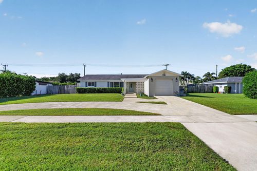 7752 Saint Andrews Rd, Lake Worth, FL, 33467-1208 | Card Image