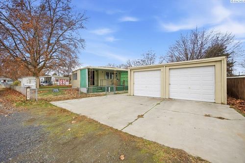 18304 S Hawthorne St, Kennewick, WA, 99337-5645 | Card Image