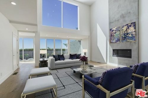 7263 Birdview Ave, Malibu, CA, 90265-4110 | Card Image