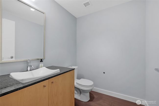 Powder room | Image 30