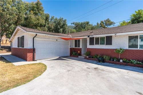  Knoll, Devore, CA, 92407 | Card Image