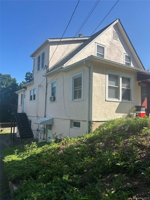 34 Bedford Ave, Bedford, NY, 10507 | Card Image