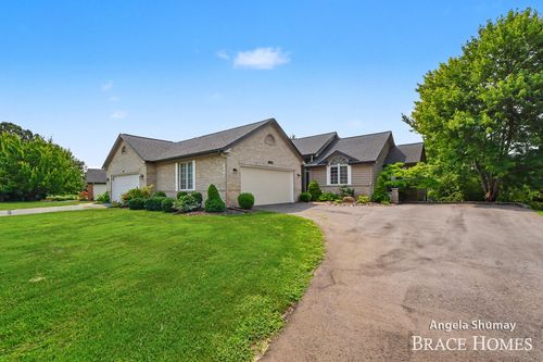 4942 N Quail Crest Dr Se, Grand Rapids, MI, 49546-7937 | Card Image
