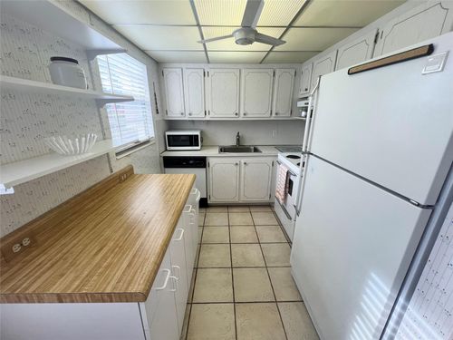 244-244 Farnham K, Deerfield Beach, FL, 33442-2972 | Card Image