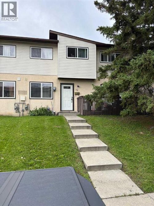 27-4531 7 Ave Se, Calgary, AB, T2A5E4 | Card Image