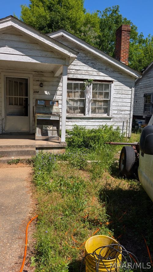 208 Rosedale Ave, Selma, AL, 36703-7443 | Card Image