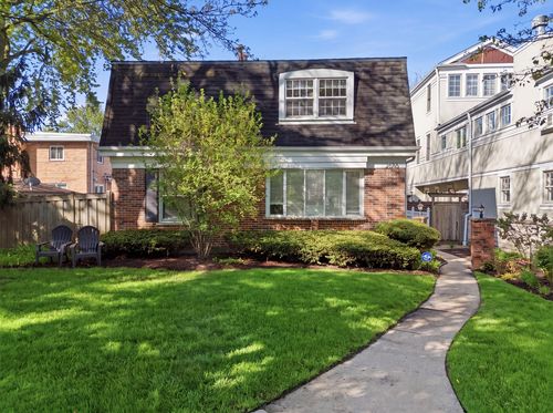 b-2666 Prairie Ave, Evanston, IL, 60201-5748 | Card Image