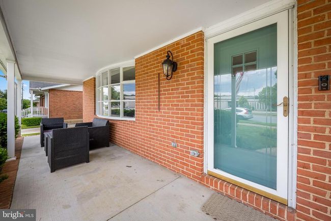 10406 Greenside Dr, House other with 4 bedrooms, 3 bathrooms and null parking in COCKEYSVILLE MD | Image 5