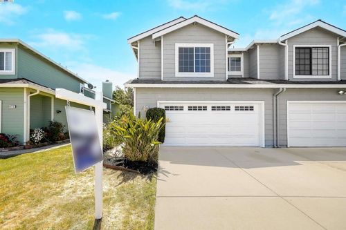 4774 Canvasback Cmn, Fremont, CA, 94555-2807 | Card Image