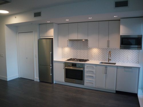 316-2435 Kingsway, Vancouver, BC, V5R0K5 | Card Image