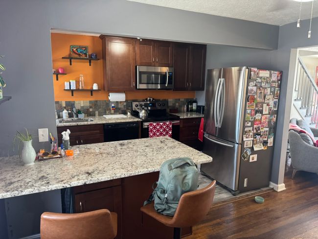 51 - 51 Arnold Way, Condo with 2 bedrooms, 1 bathrooms and 1 parking in West Hartford CT | Image 5