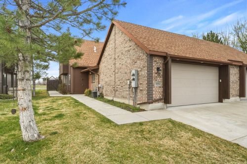 325 Willow Way, Pleasant View, UT, 84414-2268 | Card Image