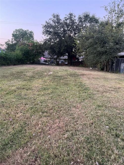10513 Munn St, Houston, TX, 77029-2627 | Card Image