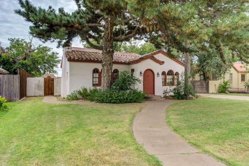 front-2305 18th St, Lubbock, TX, 79401-4409 | Card Image