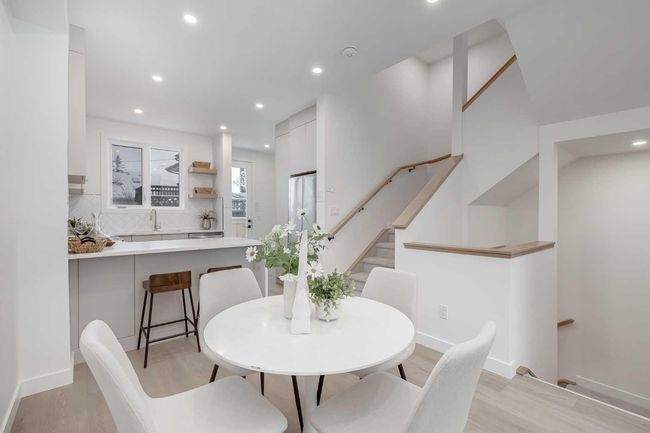 3927 65 St Nw, Townhouse with 3 bedrooms, 3 bathrooms and 1 parking in Calgary AB | Image 4