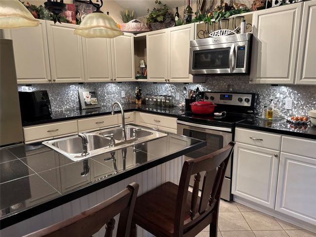 746 Pecan Ln, House other with 3 bedrooms, 2 bathrooms and 6 parking in Cottonwood Shores TX | Image 7