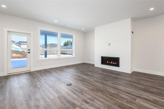 2876 Carlisle Lane, House other with 3 bedrooms, 2 bathrooms and 4 parking in Cumberland BC | Image 5
