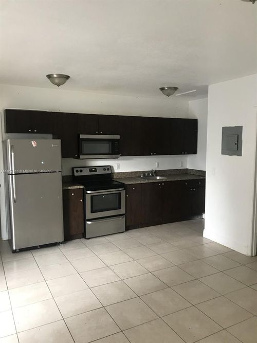 apt-2-155 Ne 59th St, Miami, FL, 33137-2088 | Card Image