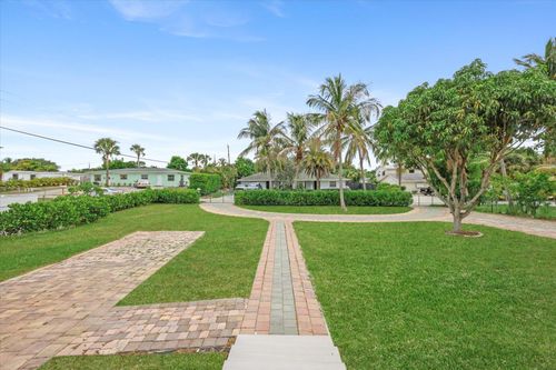 1803 Service Rd, North Palm Beach, FL, 33408-2660 | Card Image
