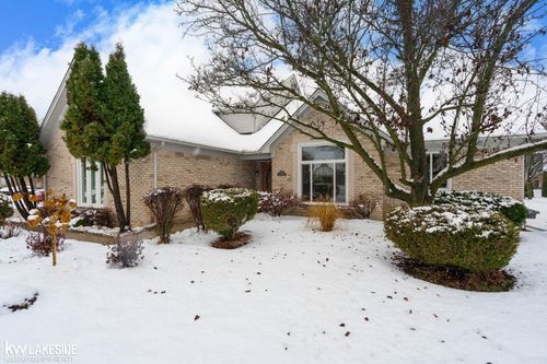 52531 Lasalle Dr, Shelby Township, MI, 48315-2529 | Card Image