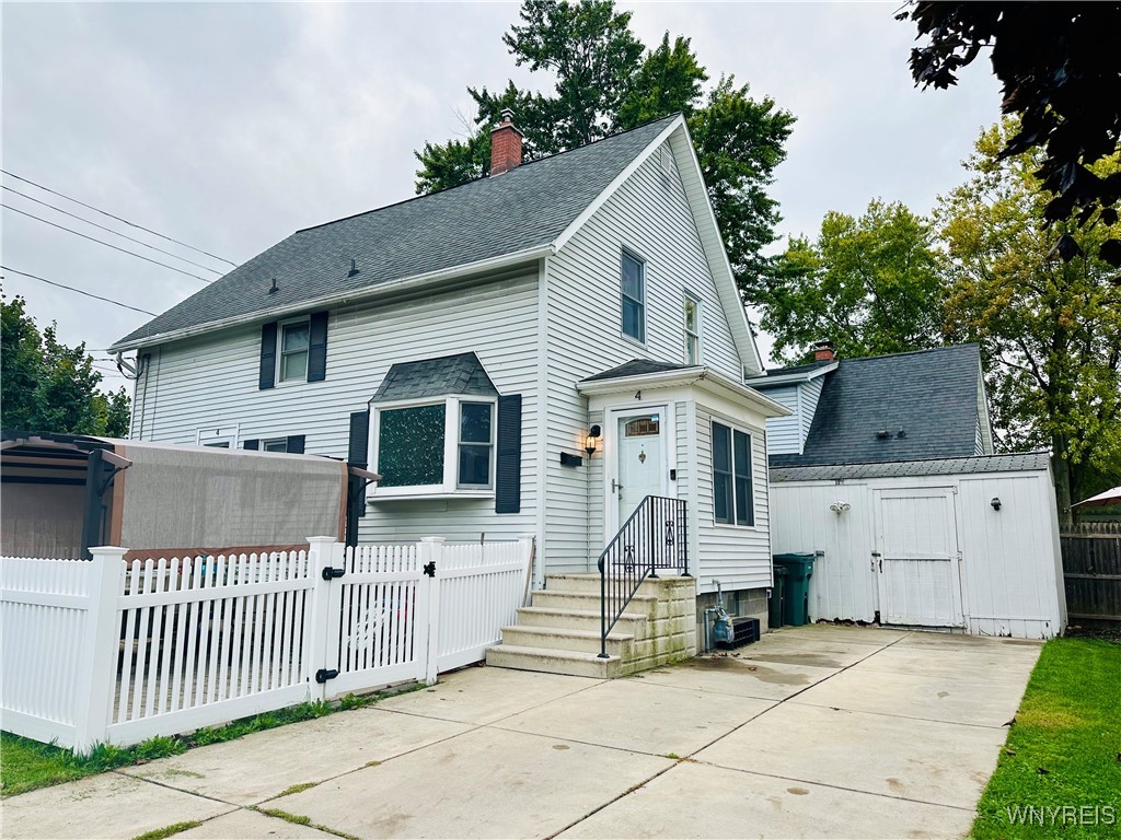 Mead St, North Tonawanda, NY 14120