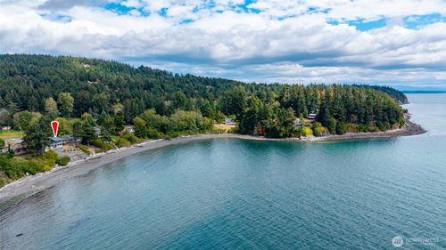 7034 Channel View Dr, Anacortes, WA, 98221-9080 | Card Image