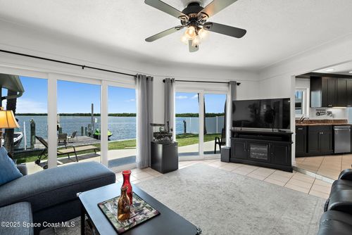630 Paula Ave, Merritt Island, FL, 32953-6119 | Card Image