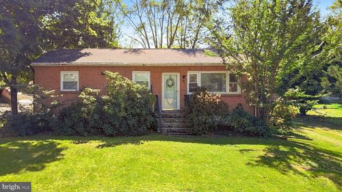 2310 Senseny Road, Winchester, VA, 22602 | Card Image