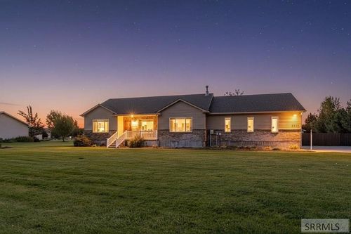3930 E 154 N, Rigby, ID, 83442-5727 | Card Image