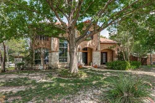 901 Hampstead Dr, Mesquite, TX, 75181-4281 | Card Image