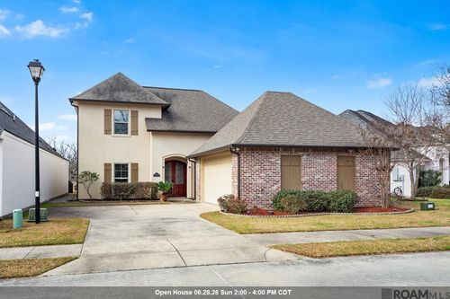 8272 Valencia Ct, Baton Rouge, LA, 70820-6533 | Card Image