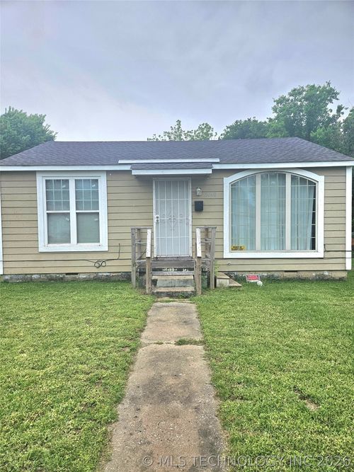 2040 E Woodrow Court, Tulsa, OK, 74110 | Card Image