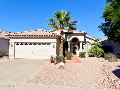 8122 E Theresa Dr, Scottsdale, AZ, 85255-5414 | Card Image