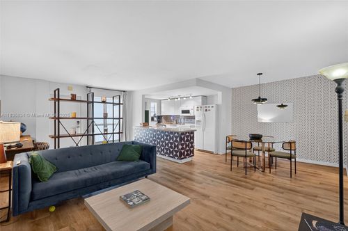 apt-403-1340 Lincoln Rd, Miami Beach, FL, 33139-2212 | Card Image