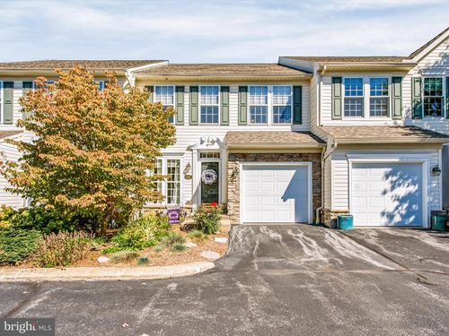 142 Scenery Ct, State College, PA, 16801-7692 | Card Image
