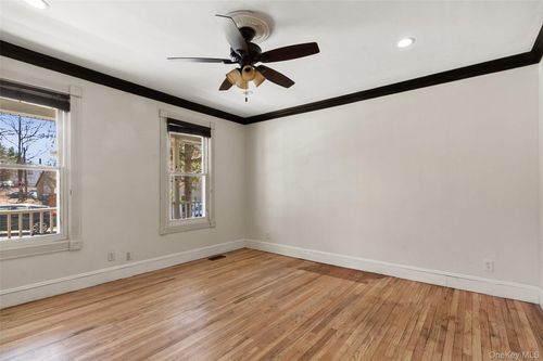 13 Lenox Pl, Mount Kisco, NY, 10549-2919 | Card Image
