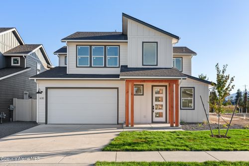 630 Moscow St, Sandpoint, ID, 83864-7450 | Card Image