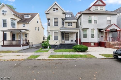 43 Grove Pl, East Orange, NJ, 07017-4706 | Card Image