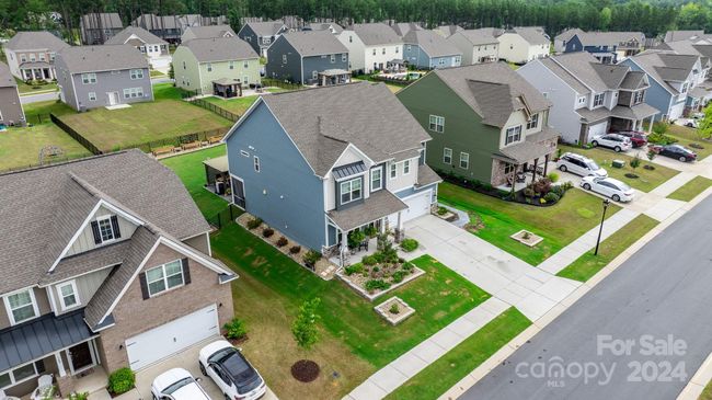 Drone view of home on Port Bow Dr. | Image 42
