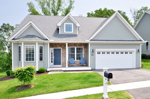 221-221 Scenic Dr, Berlin, CT, 06037-2529 | Card Image
