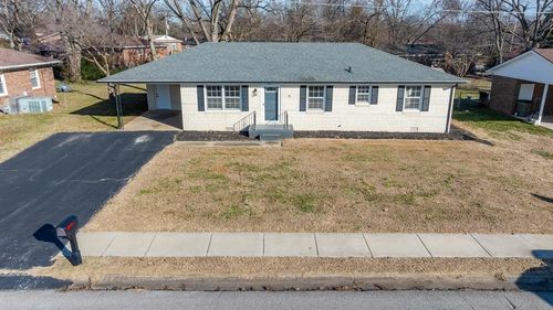 506 Holiday Park Dr, Hopkinsville, KY, 42240-5326 | Card Image