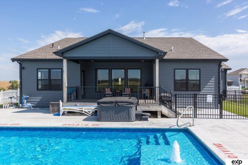 10002 S 191st Ave, Omaha, NE, 68136-6566 | Card Image