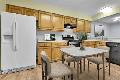 D - 2380 E Geddes Avenue, Condo with 2 bedrooms, 1 bathrooms and 9 parking in Centennial CO | Image 3