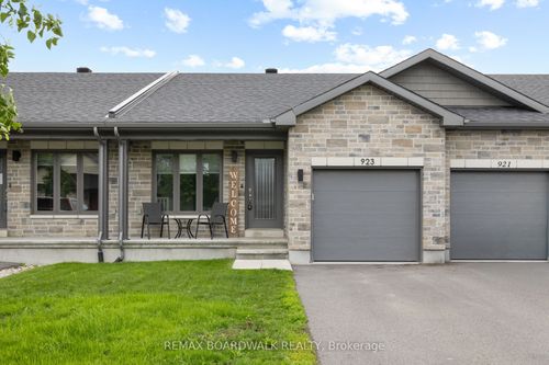 923 Leishman Dr, Almonte, ON, K0A1A0 | Card Image