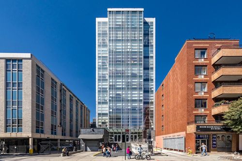 ste-8c-136 37th Ave, Flushing, NY, 11354-4564 | Card Image