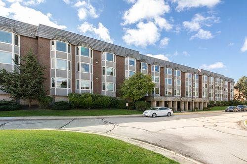 apt-2h-2400 Windsor Mall, Park Ridge, IL, 60068-3644 | Card Image