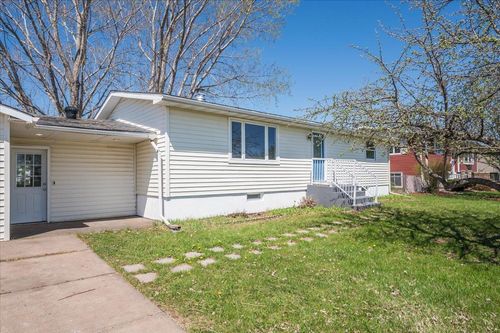 3003 Hammond Ave, Superior, WI, 54880-5436 | Card Image