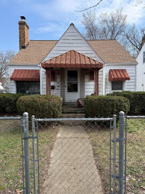 1054 Huey Street, South Bend, IN, 46628 | Card Image